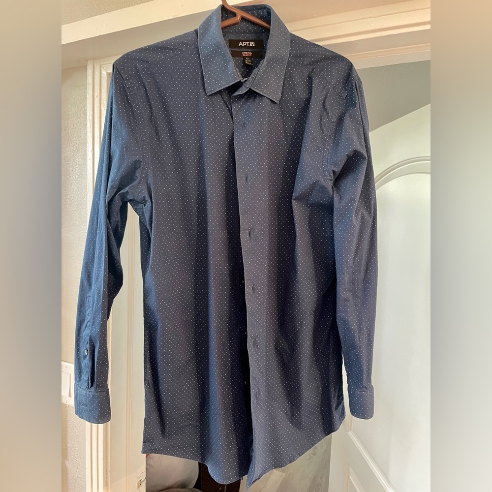 Apt 9 Men’s Navy dot stretch slim Long Sleeve. dress shirt. 15 1/2, 33/33. Used